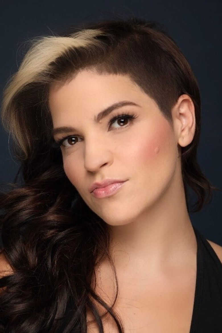 Paola Lázaro photo 2