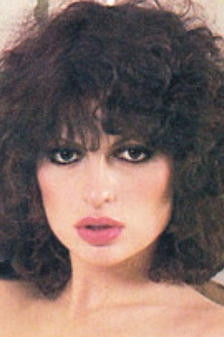 Kelly Nichols photo 3
