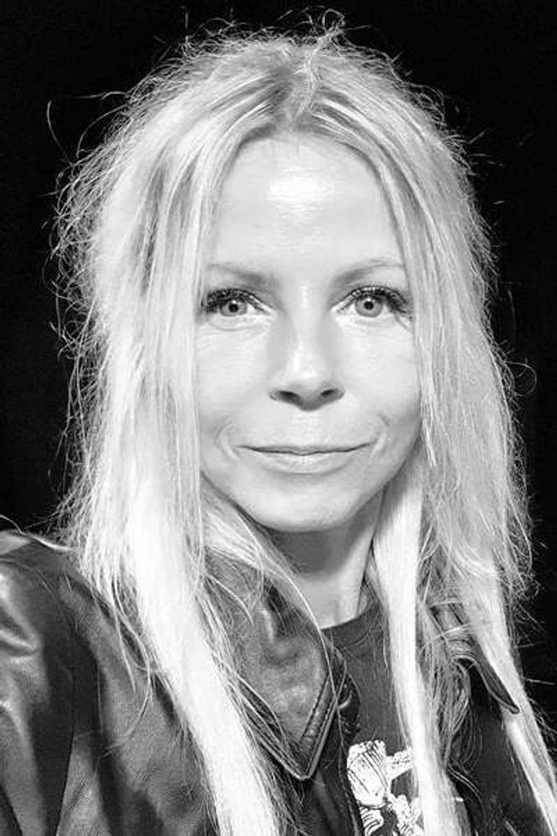 Alexandra Jolanda Plug portrait