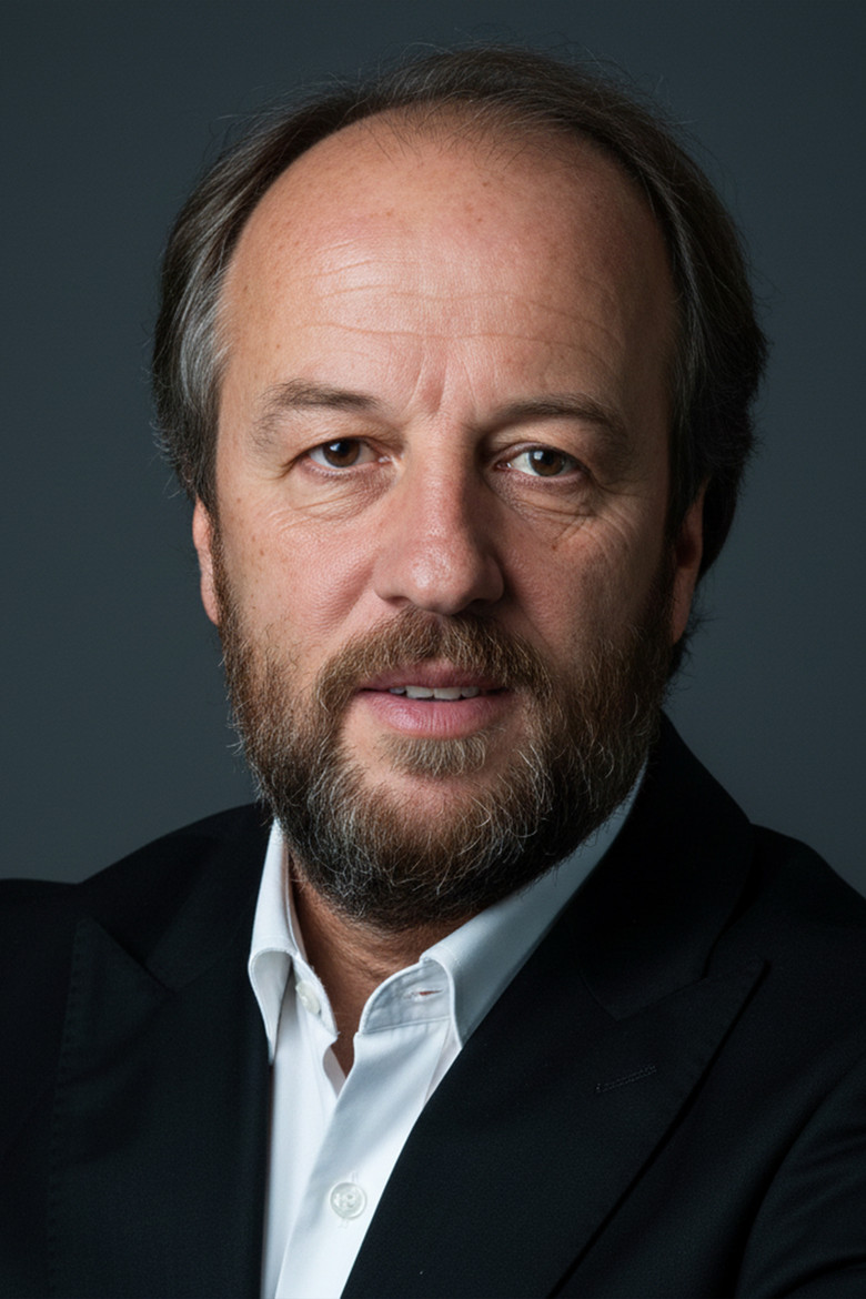 Metin Uzun portrait image