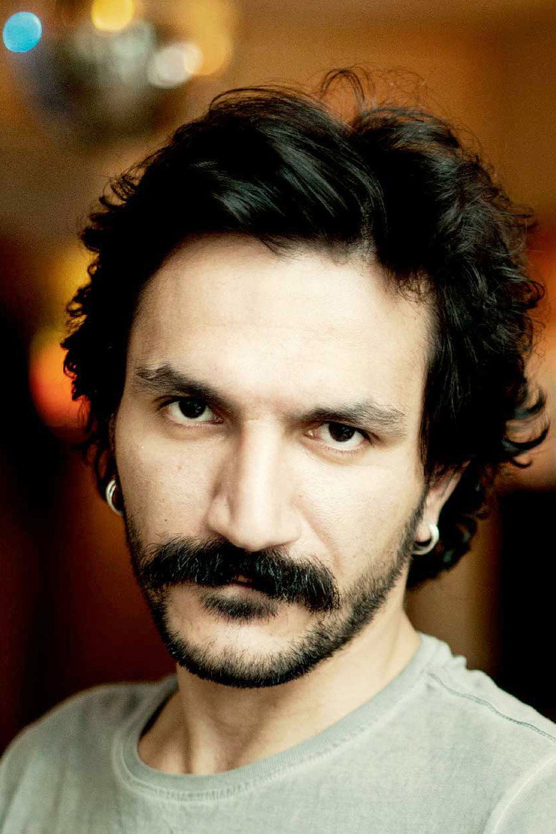 İnanç Konukçu photo 2