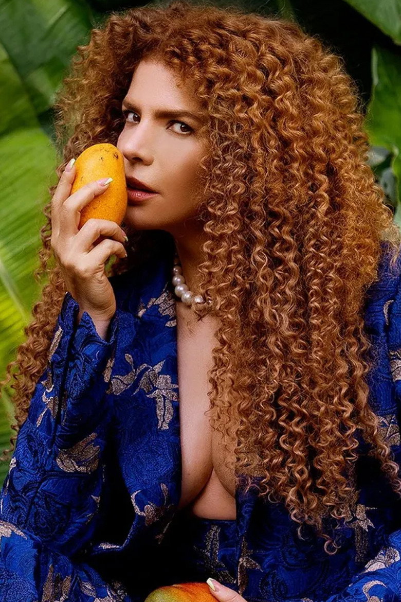 Vanessa da Mata photo 2