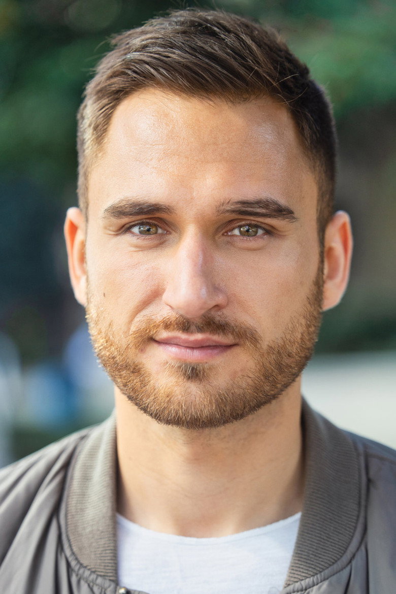 Charlie Clapham photo 3
