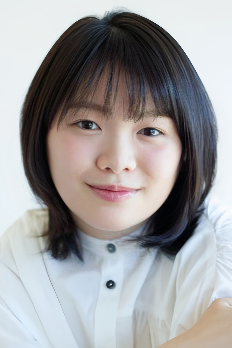 Miu Tomita photo 2