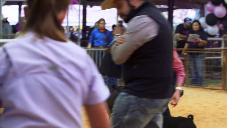 Still image for Pig Royalty season 1 episode 3: Michelle Puts On a Show