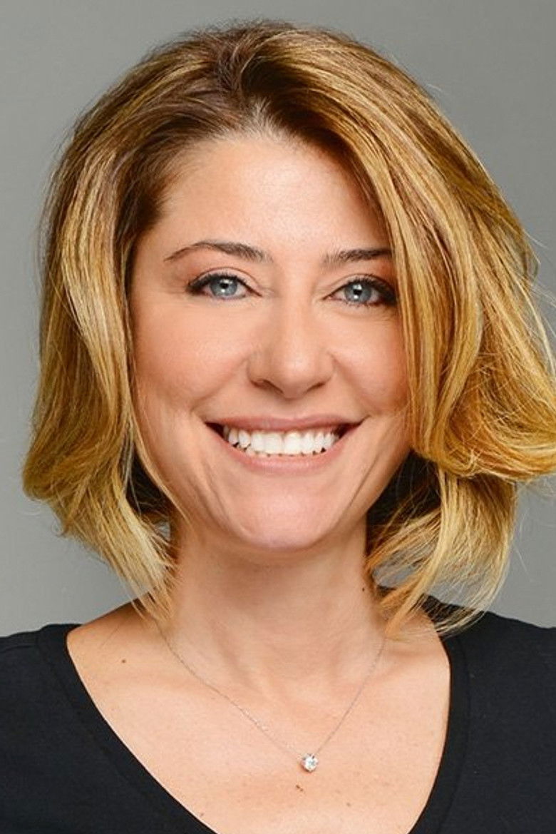 Elif Dağdeviren portrait image