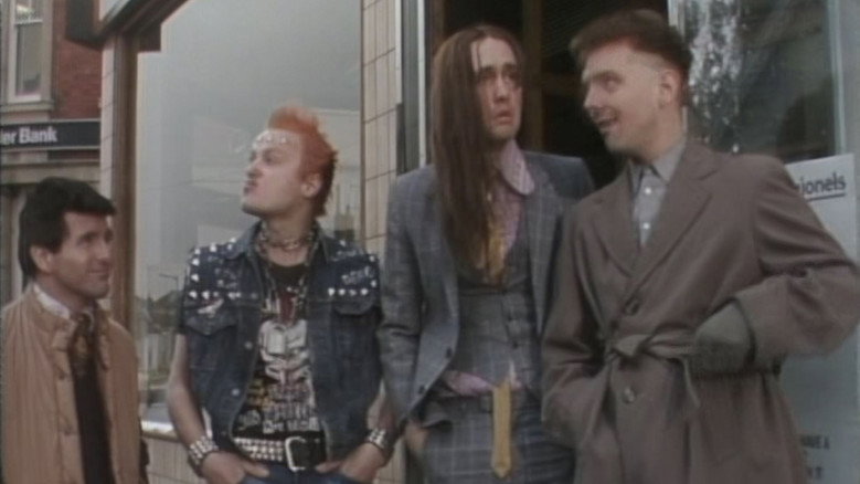 Still from The Young Ones - Mùa 2 Tập 2