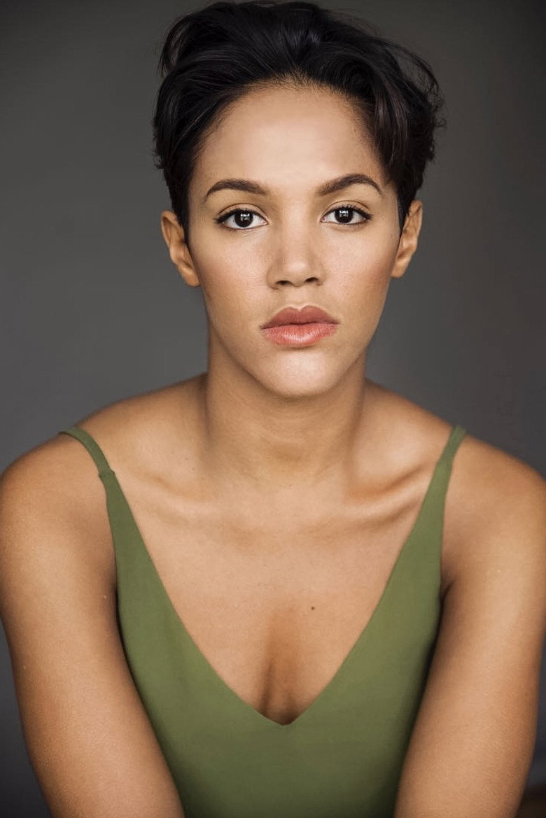 Lily Frazer photo 2