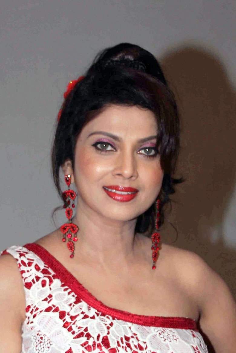 Varsha Usgaonkar photo 3