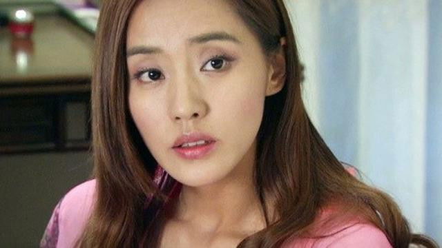 Still image for The Wife's Secret season 1 episode 35: Episode 35 Still image for The Wife's Secret season 1 episode 35: Episode 35