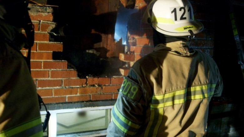 Still image for 911 season 1 episode 26: Episode 26