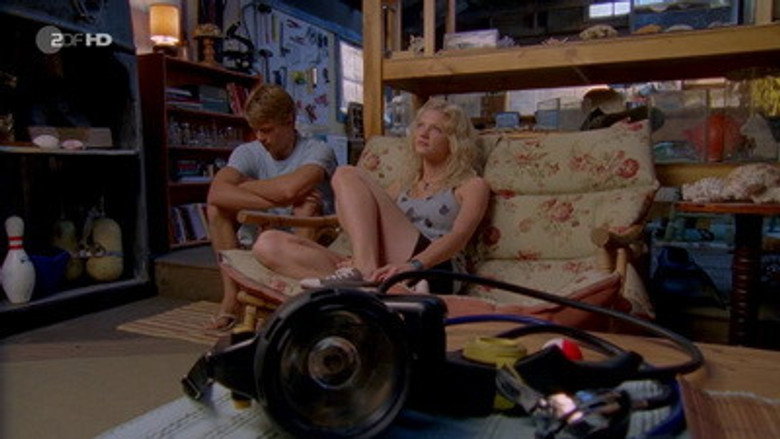 Still from H2O: Just Add Water - Season 3 Episode 23