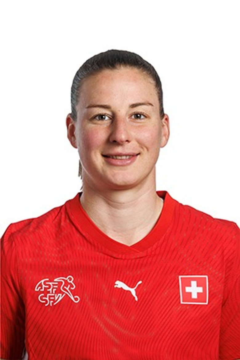 Julia Stierli photo