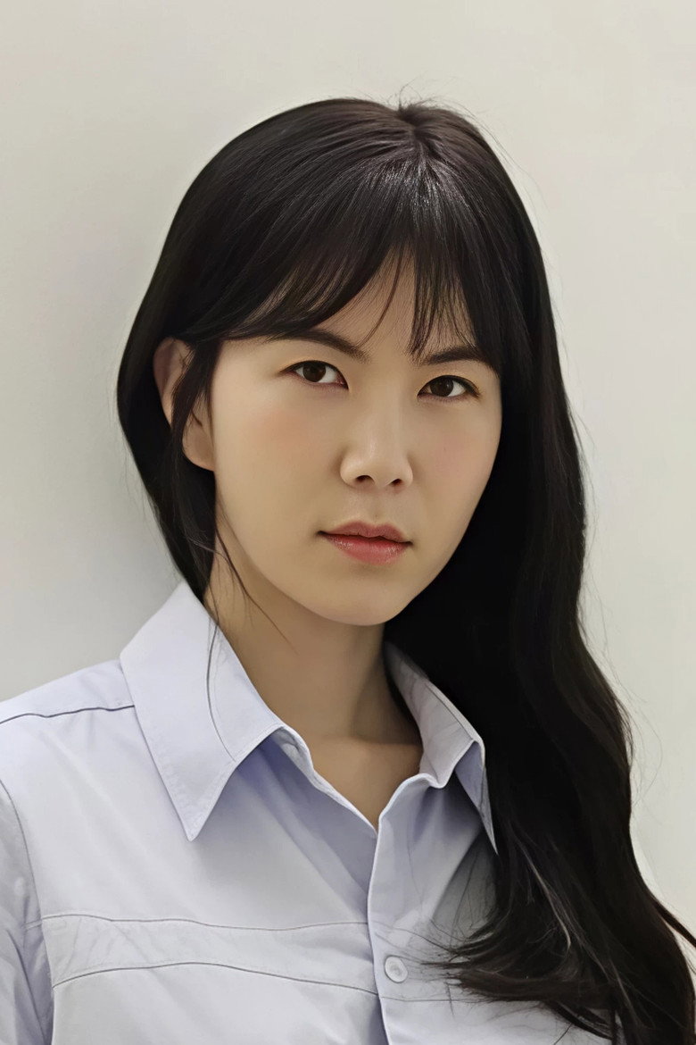 Gong Min-jeung photo 5