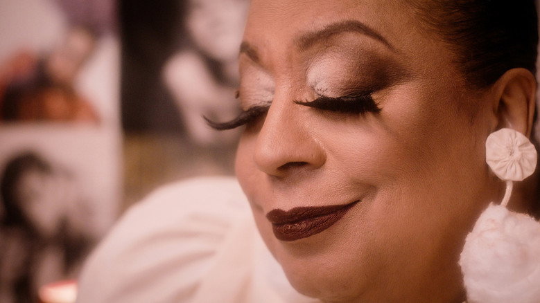 Frame from Alegria Brasil, estrelando Maria Alcina