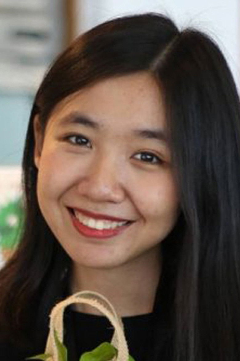 Inthira Thanasarnsumrit portrait image