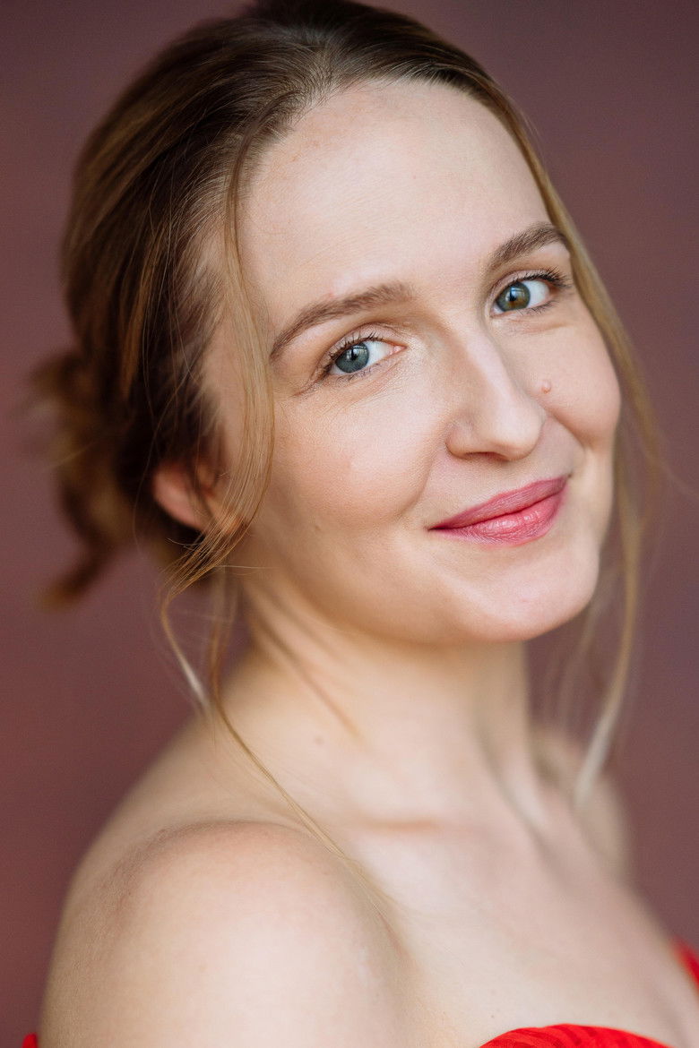 Tara Bradley portrait image