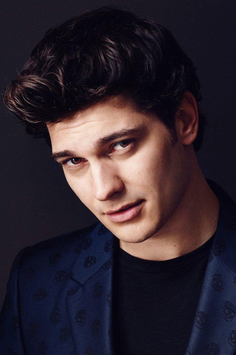 Çağatay Ulusoy photo 3