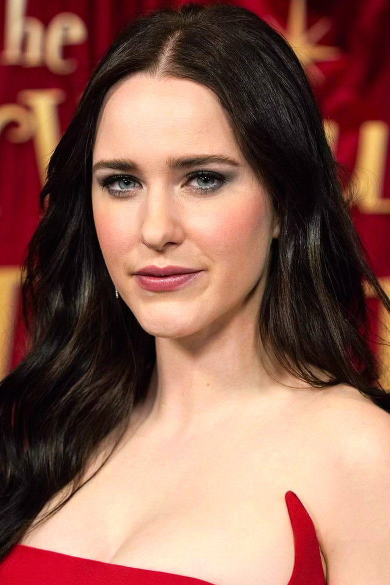 Rachel Brosnahan photo 9
