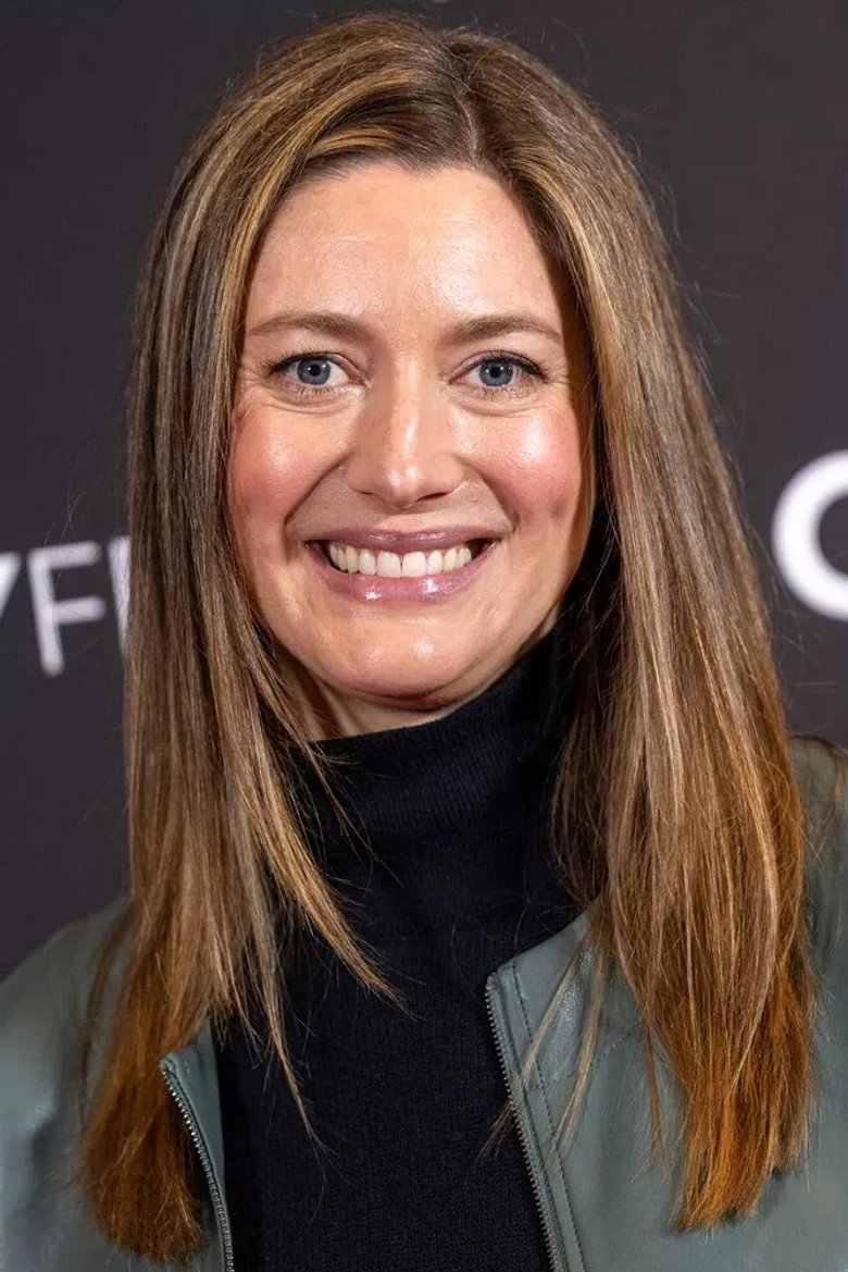 Zoe Perry photo 2