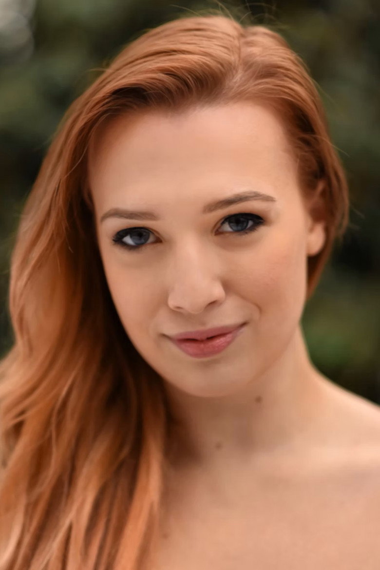 Allie Marshall photo 2