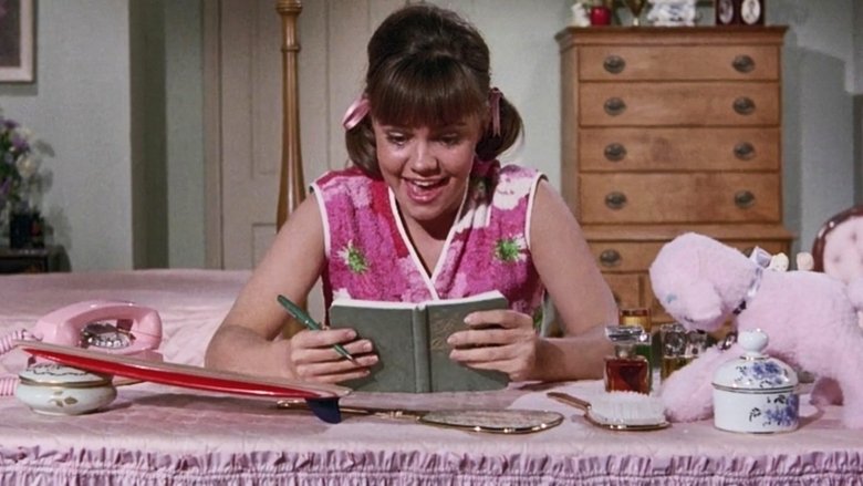 Still image for Gidget season 1 episode 1: Dear Diary-Et Al