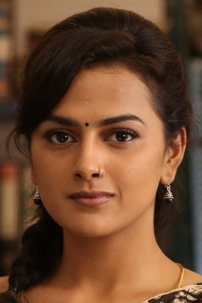 Shraddha Srinath photo 3