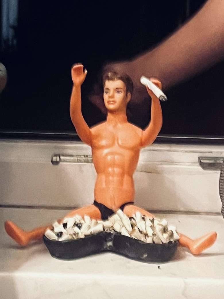 Imatge de Family with Benefits