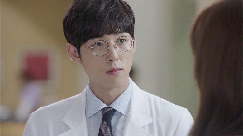 Still from Doctors - Season 1 Episode 15