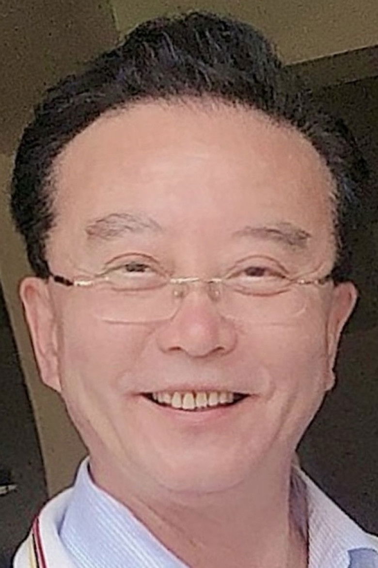 Zheng Yidong portrait image