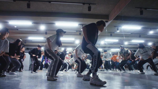 Still image for VICE Investigates season 1 episode 4: K-POP Machine Still image for VICE Investigates season 1 episode 4: K-POP Machine