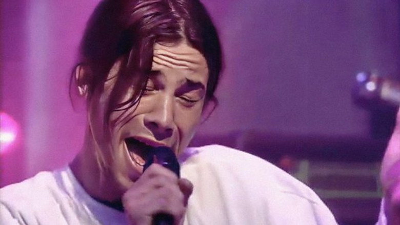 Top of the Pops S32E26 still