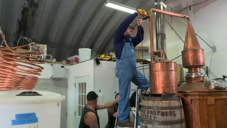 Still image for Moonshiners: Whiskey Business season 1 episode 2: Underwater Gin Joint