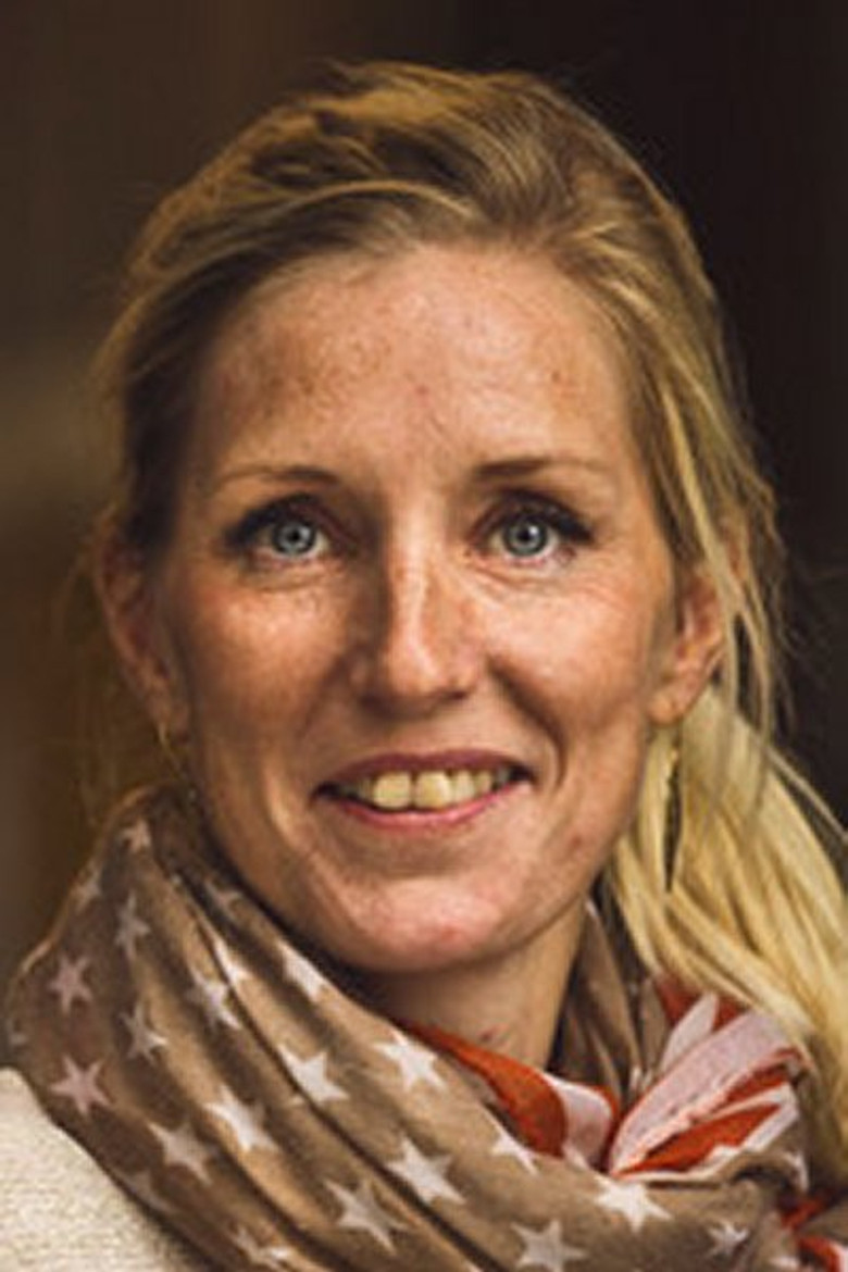 Annette Molin Brautsch portrait