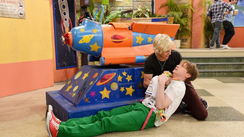 Still from Austin & Ally - Season 4 Episode 16