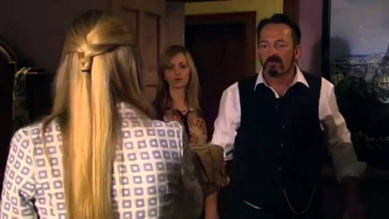 Still from House of Anubis - Season 3 Episode 10
