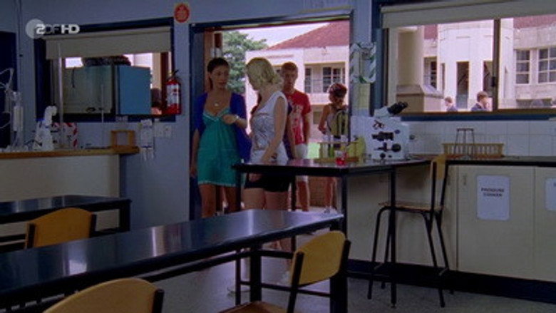 Still from H2O: Just Add Water - Season 3 Episode 17