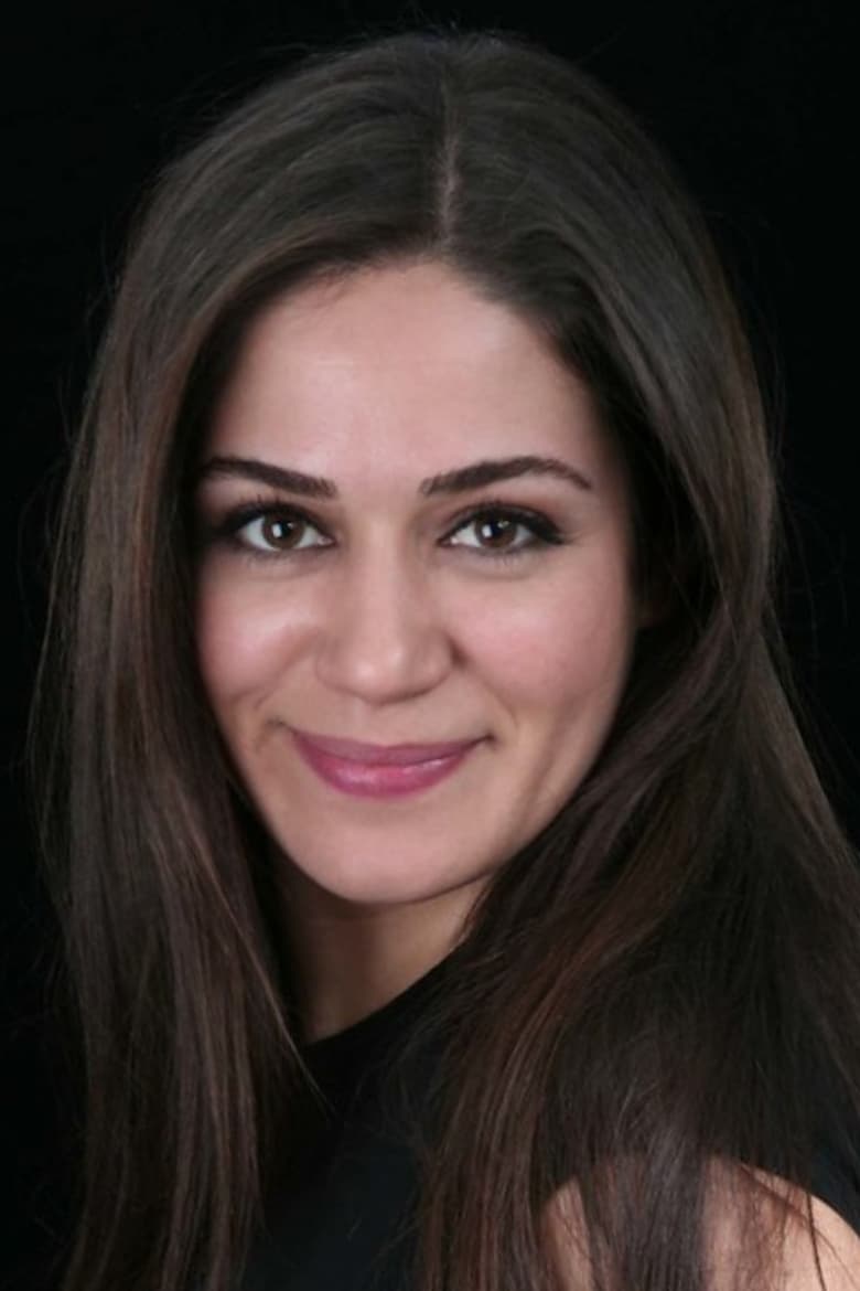 Özge Borak photo 5