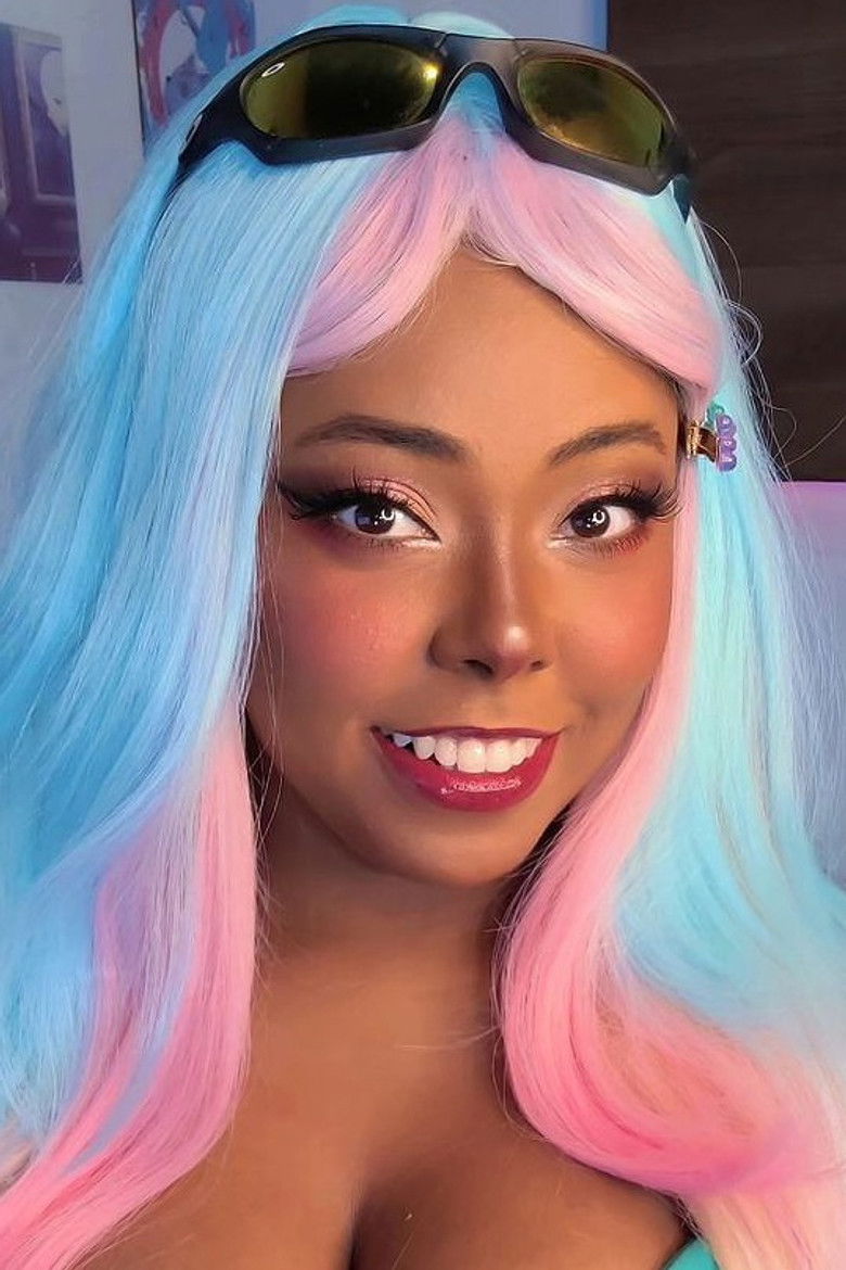 Dezza Cosplay portrait image