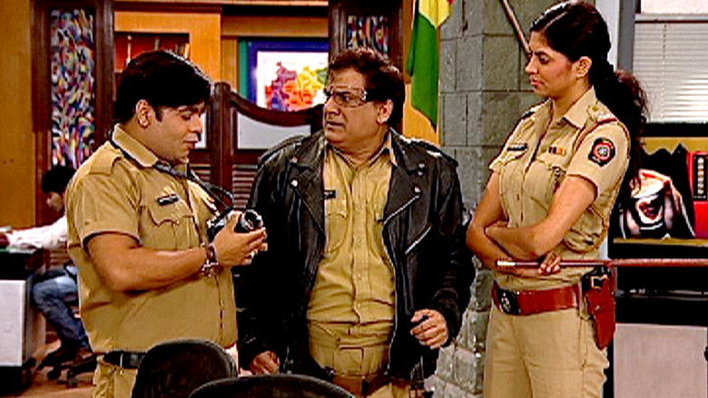 Still image for F.I.R. season 1 episode 615: Sapna Meets Raju and Tries to Impress Him