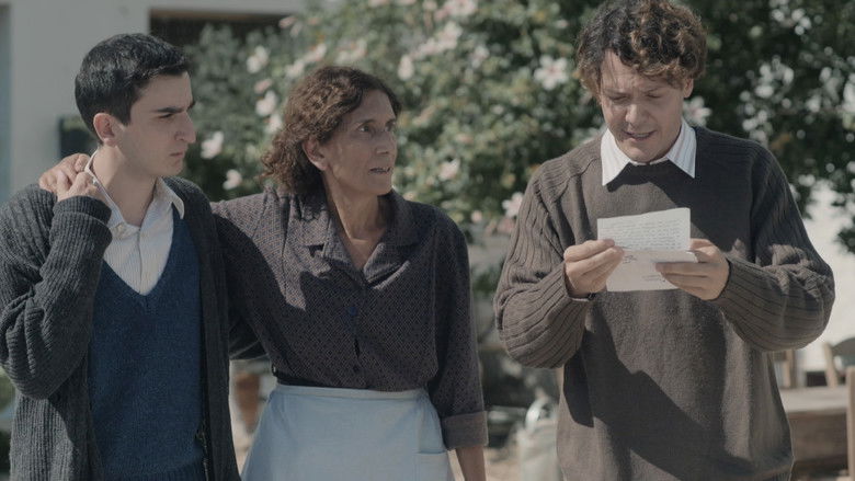 Still image for Krisimes stigmes season 1 episode 1: Episode 1 Still image for Krisimes stigmes season 1 episode 1: Episode 1