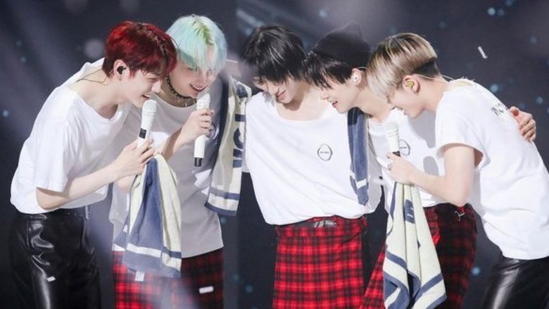 TOMORROW X TOGETHER LIVE 'ACT:BOY' main backdrop