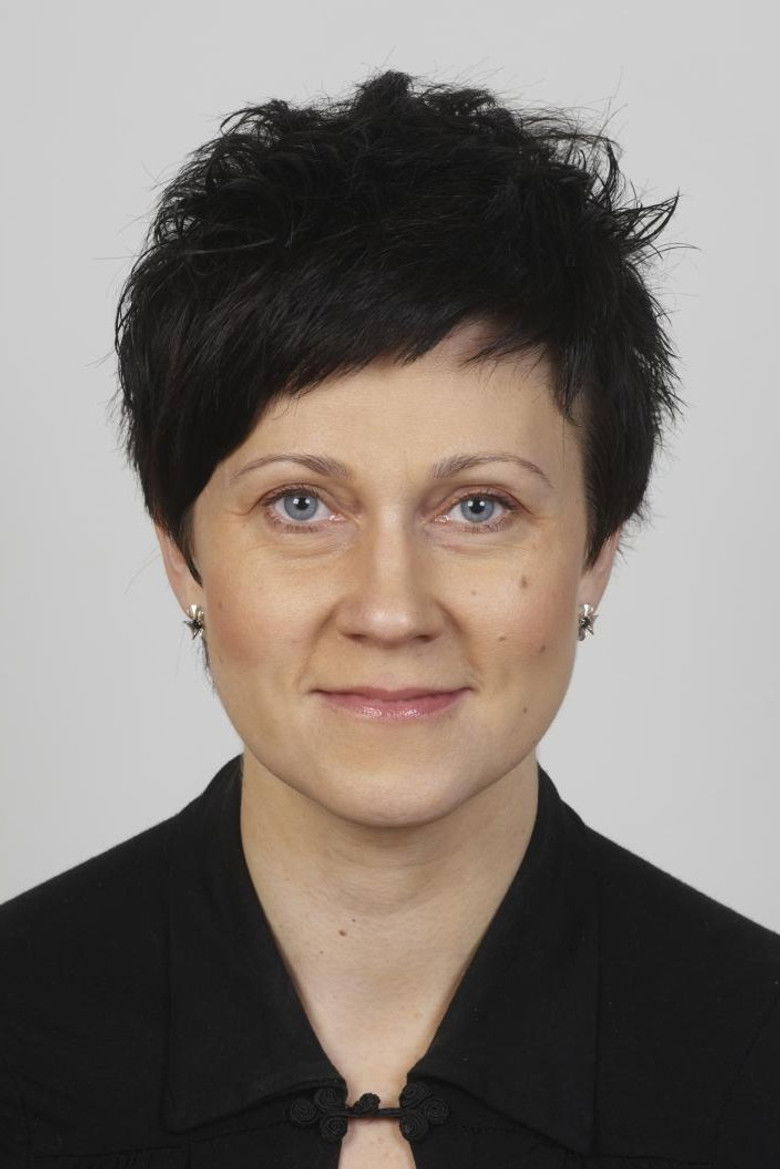 Helen Valkna portrait image