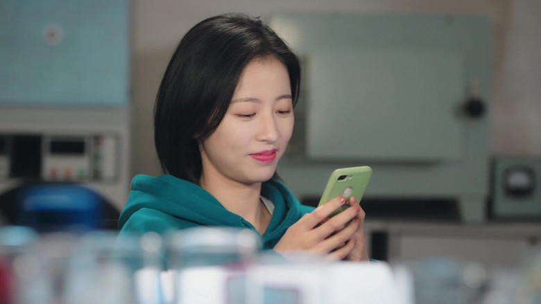 Still image for Fall in Love with a Scientist season 1 episode 10: Episode 10 Still image for Fall in Love with a Scientist season 1 episode 10: Episode 10