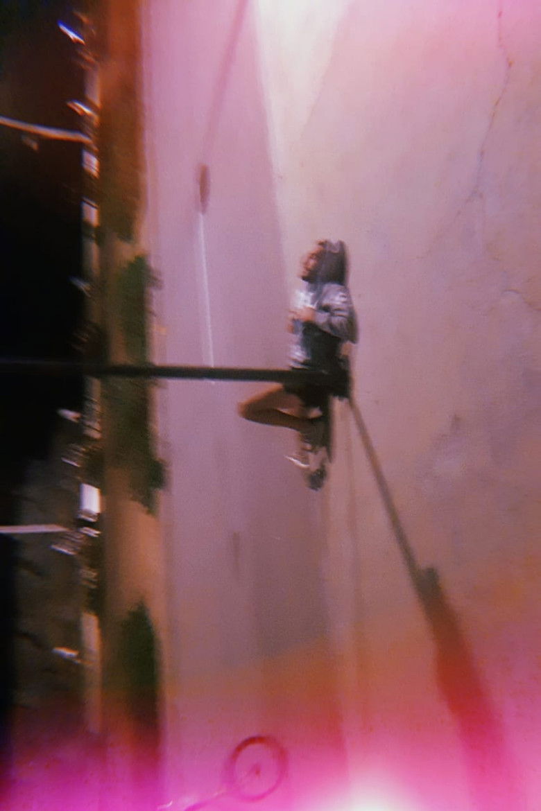 Imatge de Running over clouds into the sun, october 2023