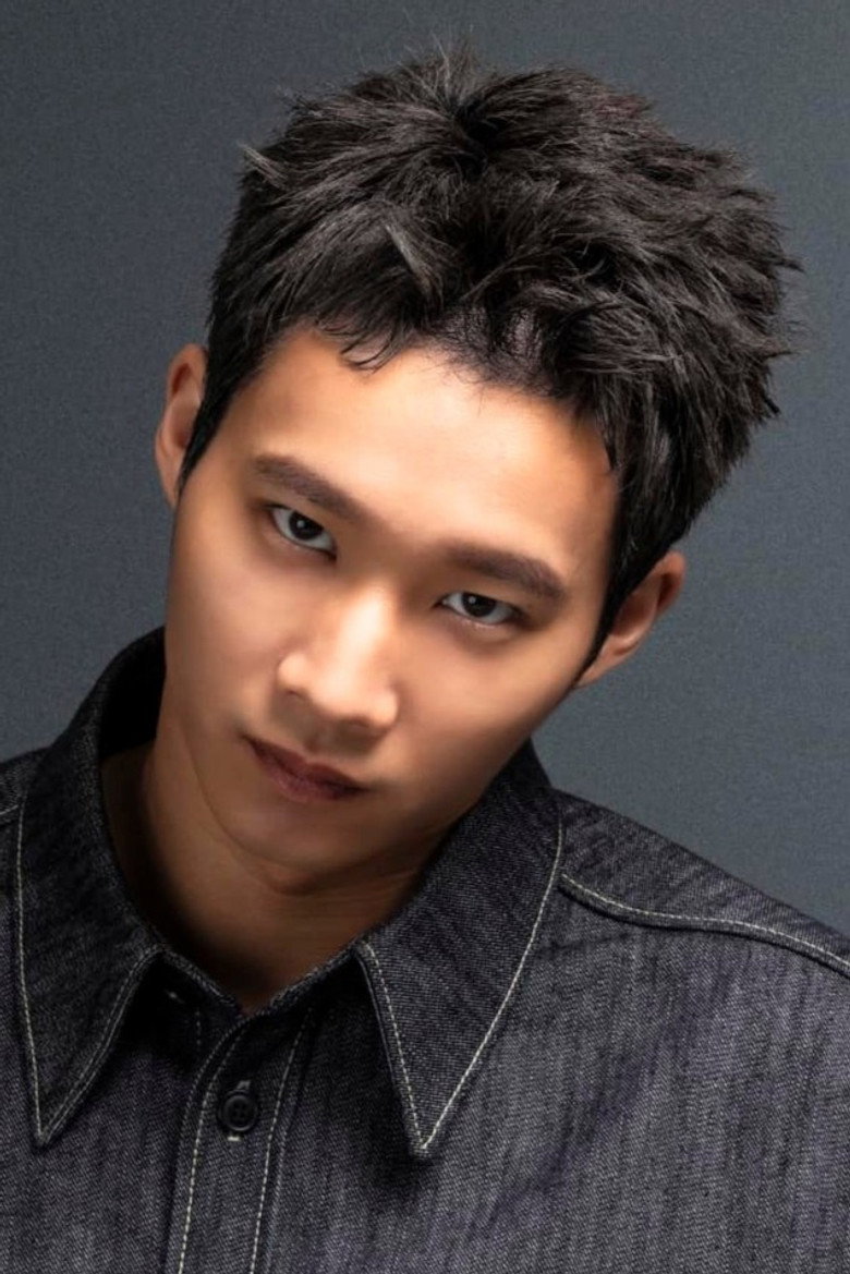 Akira Huang photo 3