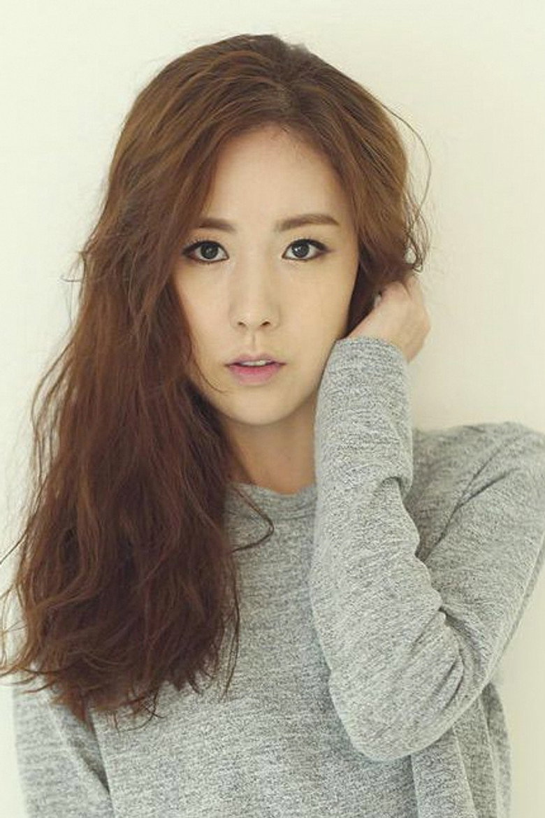 Kan Mi-youn photo 2