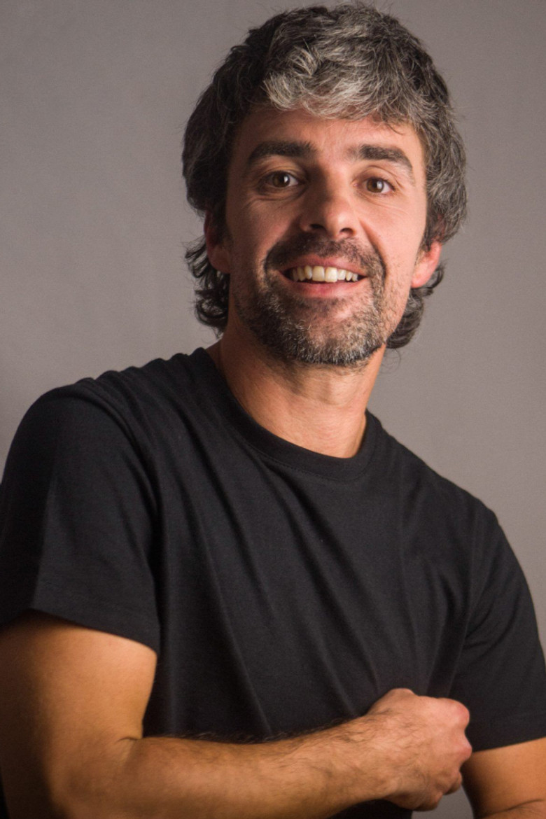 Javier López portrait image