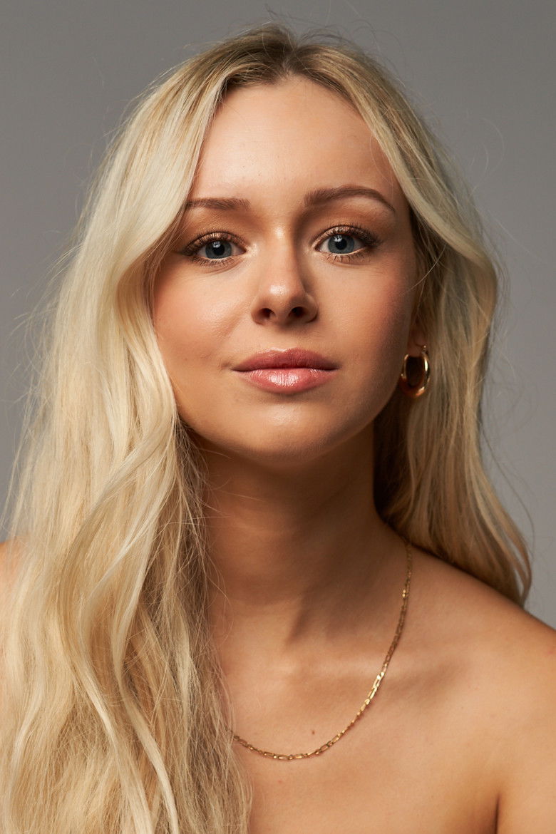 Amélie Henry portrait image