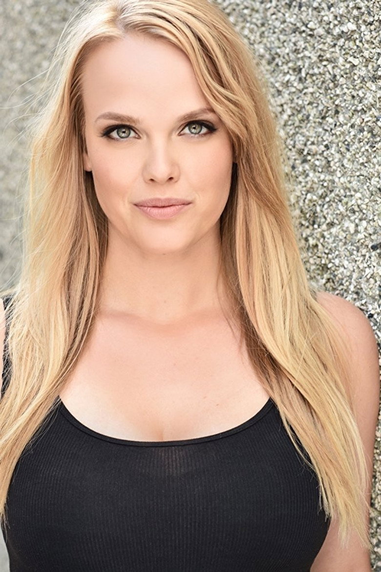 Clare Filipow photo 3